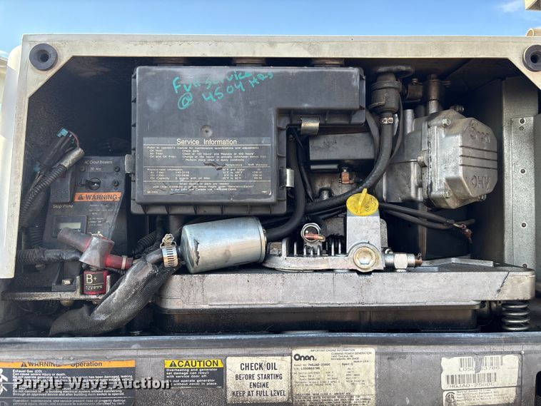 image for item EM5071 2006 Ford F350 Super Duty XL  utility bed pickup truck