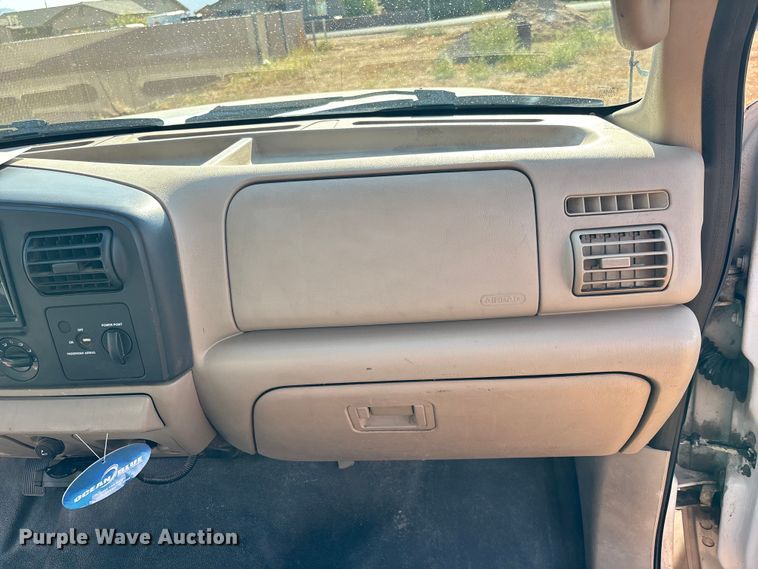 image for item EM5071 2006 Ford F350 Super Duty XL  utility bed pickup truck