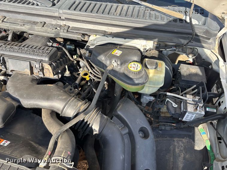 image for item EM5071 2006 Ford F350 Super Duty XL  utility bed pickup truck