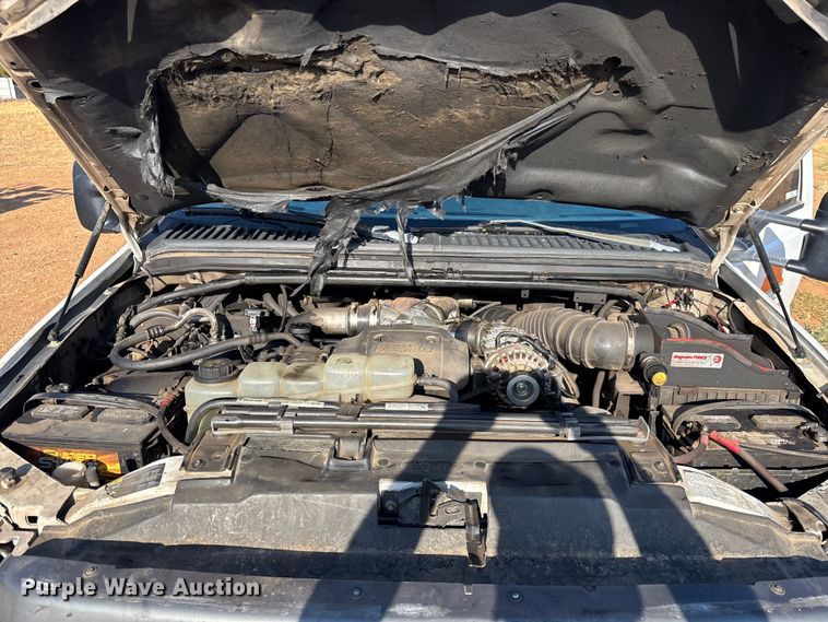 image for item EM5072 2002 Ford F450 Super Duty flatbed truck