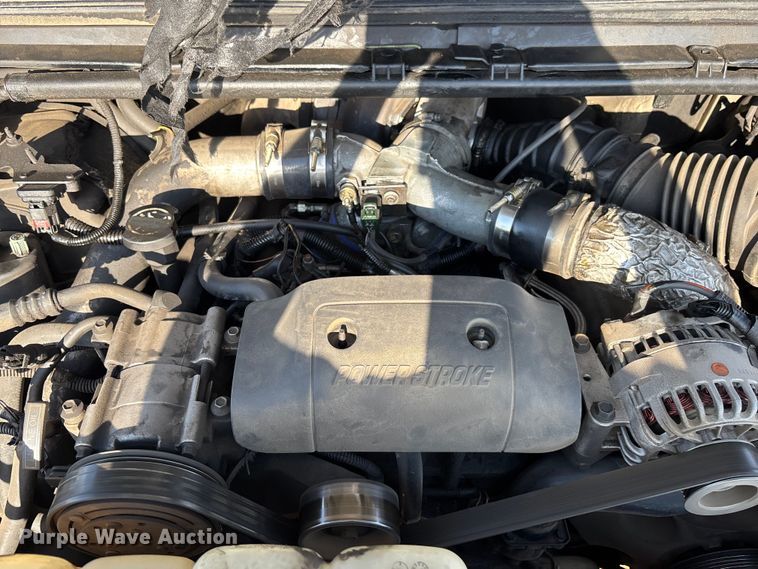 image for item EM5072 2002 Ford F450 Super Duty flatbed truck