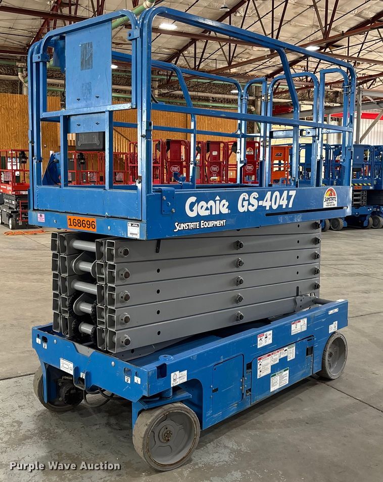 2017 Genie GS-4047