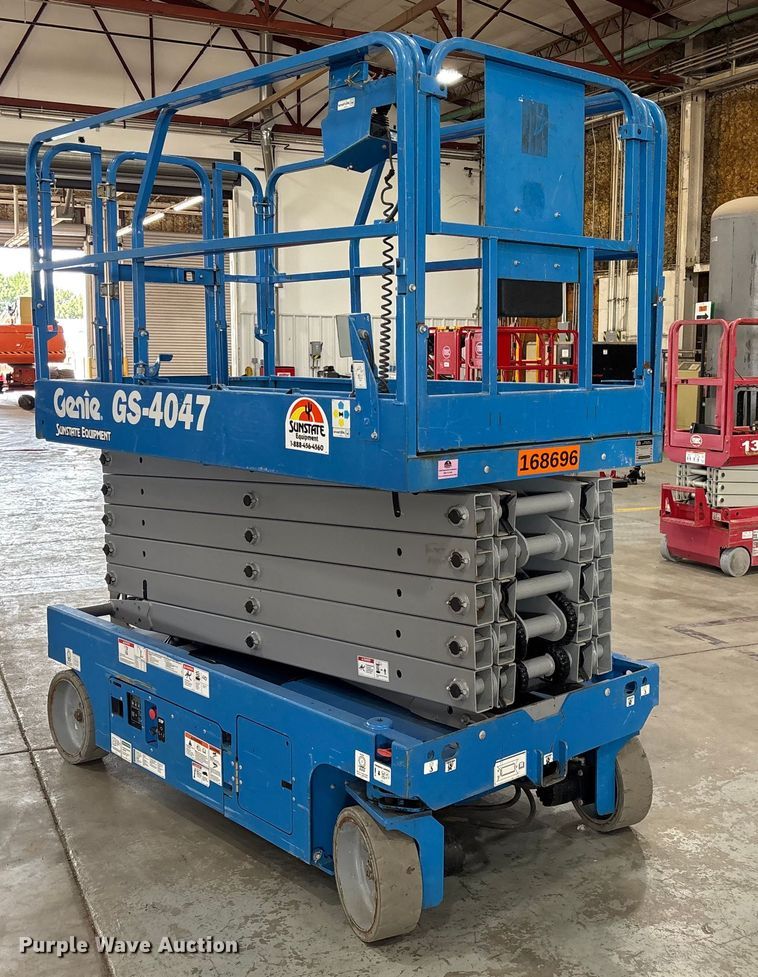 image for item EM5076 2017 Genie  GS-4047 scissor lift