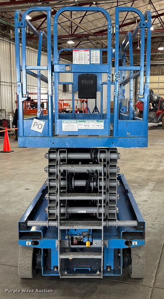 image for item EM5076 2017 Genie  GS-4047 scissor lift