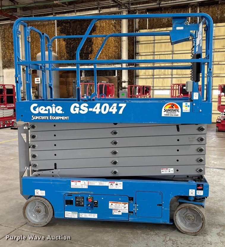 image for item EM5076 2017 Genie  GS-4047 scissor lift