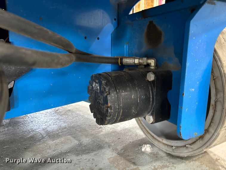 image for item EM5076 2017 Genie  GS-4047 scissor lift