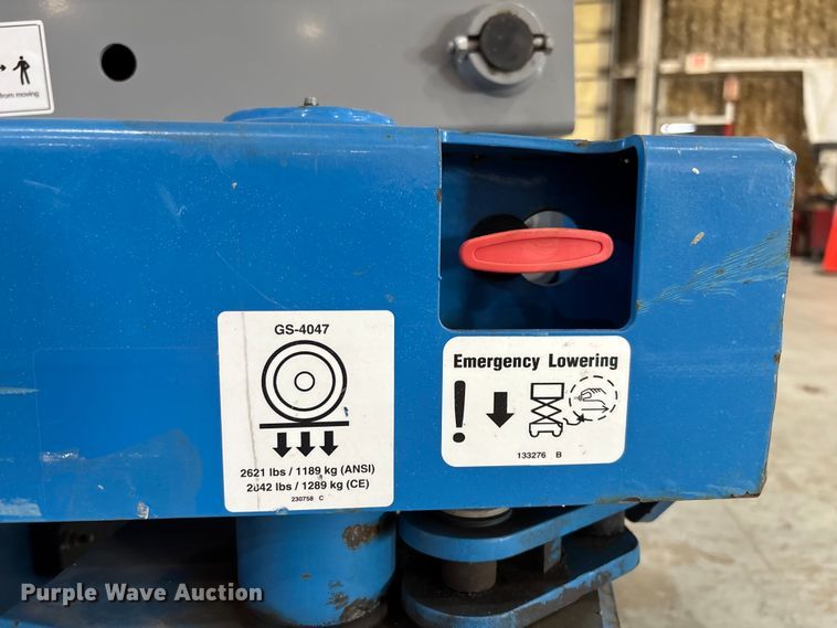 image for item EM5076 2017 Genie  GS-4047 scissor lift