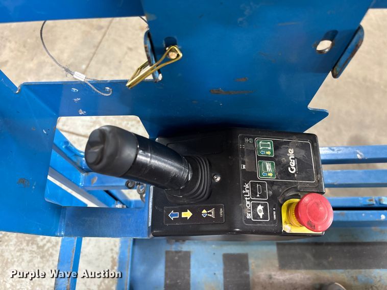 image for item EM5076 2017 Genie  GS-4047 scissor lift