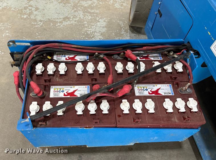 image for item EM5076 2017 Genie  GS-4047 scissor lift