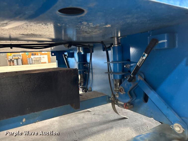 image for item EM5076 2017 Genie  GS-4047 scissor lift