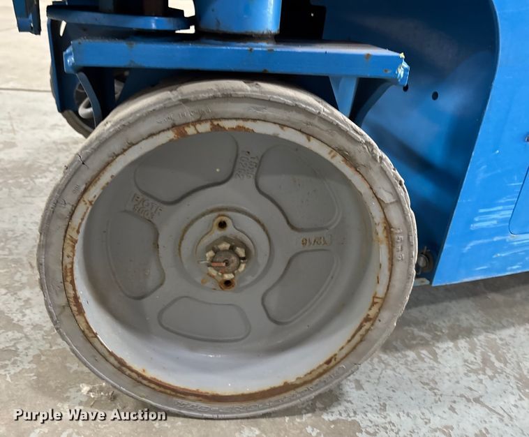 image for item EM5076 2017 Genie  GS-4047 scissor lift