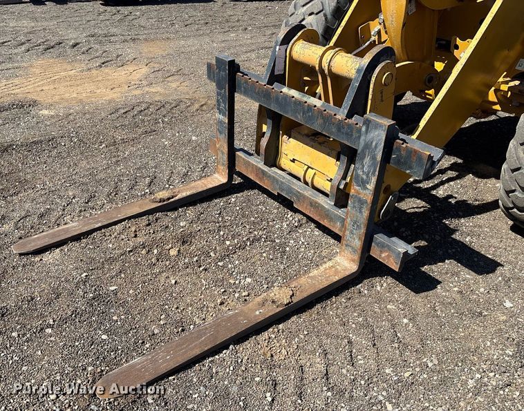 image for item EM5078 2021 Caterpillar 920 wheel loader