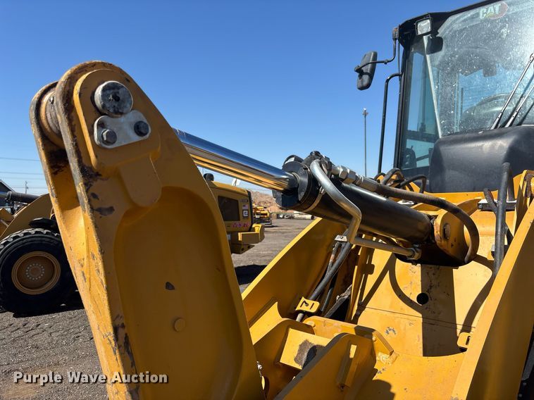 image for item EM5078 2021 Caterpillar 920 wheel loader