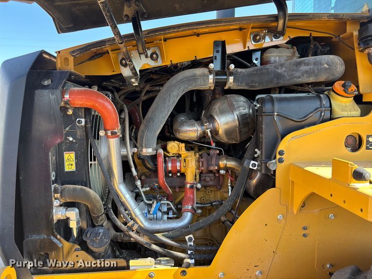 image for item EM5078 2021 Caterpillar 920 wheel loader