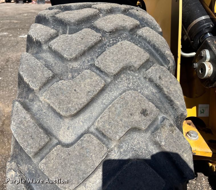image for item EM5078 2021 Caterpillar 920 wheel loader