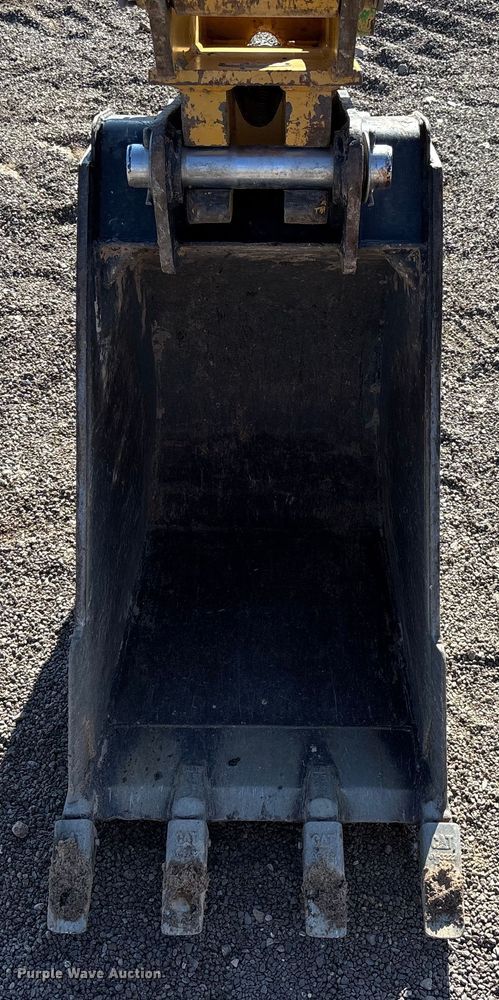 image for item EM5079 2020 Caterpillar 310 excavator