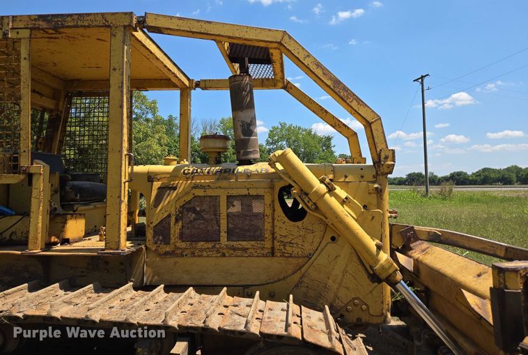 image for item EN2012 1969 Caterpillar D6C dozer