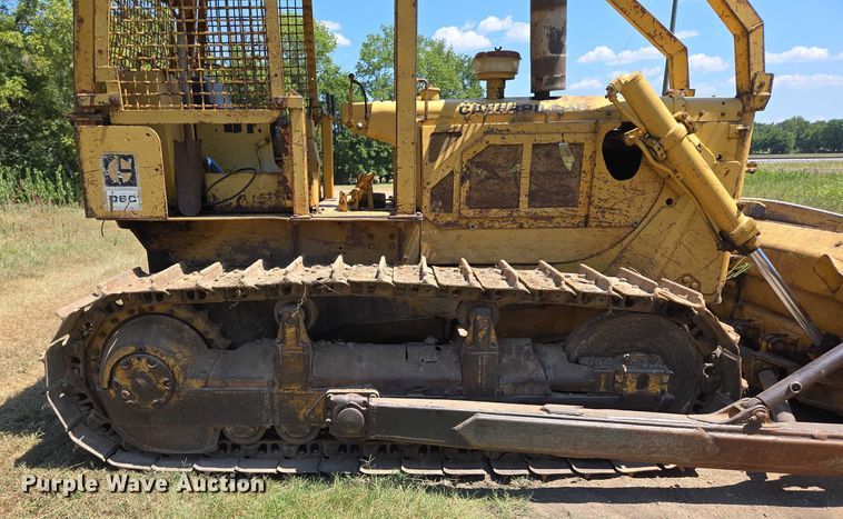 image for item EN2012 1969 Caterpillar D6C dozer