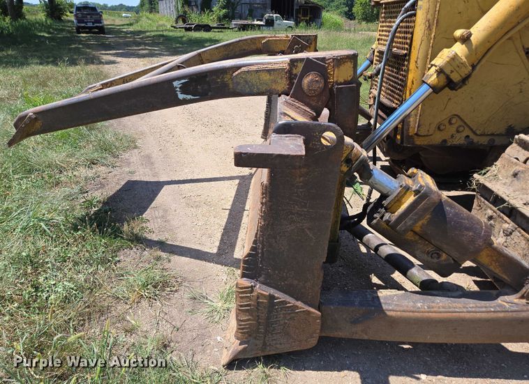 image for item EN2012 1969 Caterpillar D6C dozer