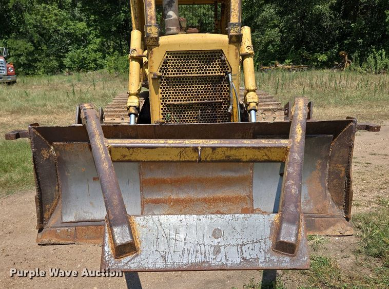 image for item EN2012 1969 Caterpillar D6C dozer