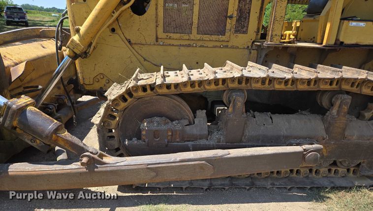 image for item EN2012 1969 Caterpillar D6C dozer