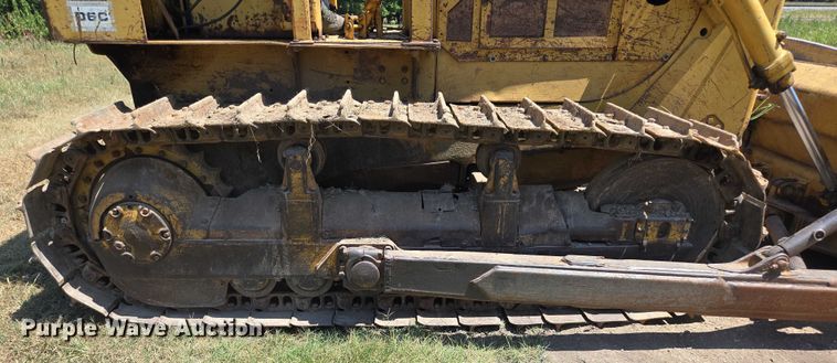 image for item EN2012 1969 Caterpillar D6C dozer