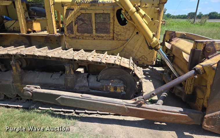 image for item EN2012 1969 Caterpillar D6C dozer