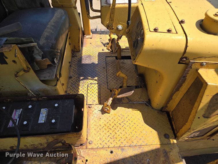 image for item EN2012 1969 Caterpillar D6C dozer