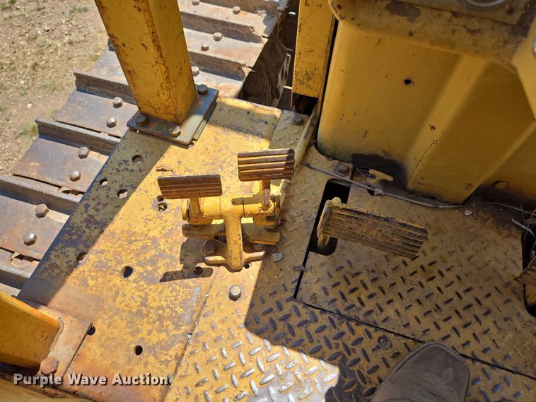 image for item EN2012 1969 Caterpillar D6C dozer