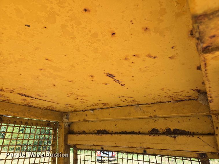 image for item EN2012 1969 Caterpillar D6C dozer