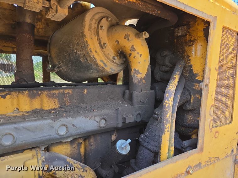 image for item EN2012 1969 Caterpillar D6C dozer