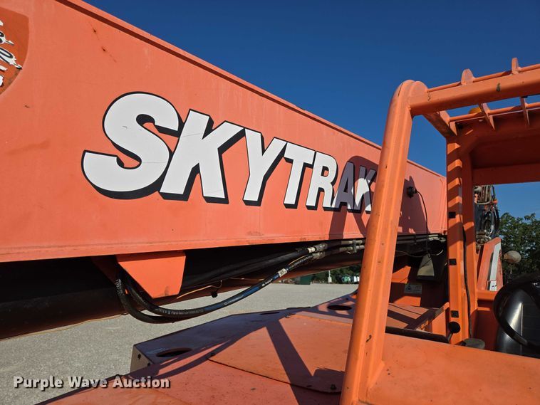image for item EN2072 2007 JLG SkyTrak 10054 telehandler