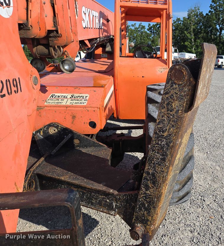 image for item EN2072 2007 JLG SkyTrak 10054 telehandler