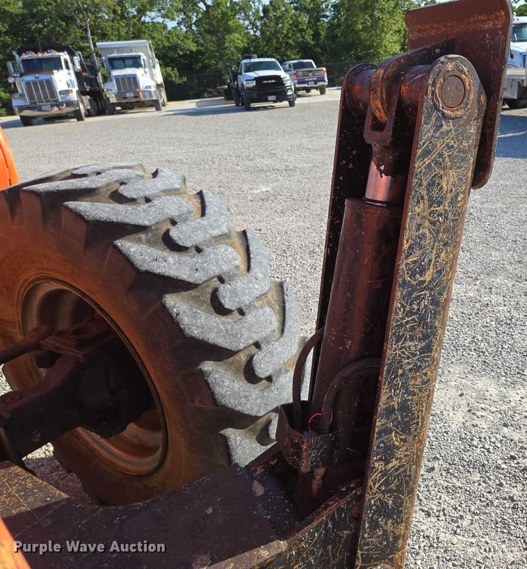 image for item EN2072 2007 JLG SkyTrak 10054 telehandler