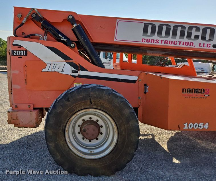 image for item EN2072 2007 JLG SkyTrak 10054 telehandler
