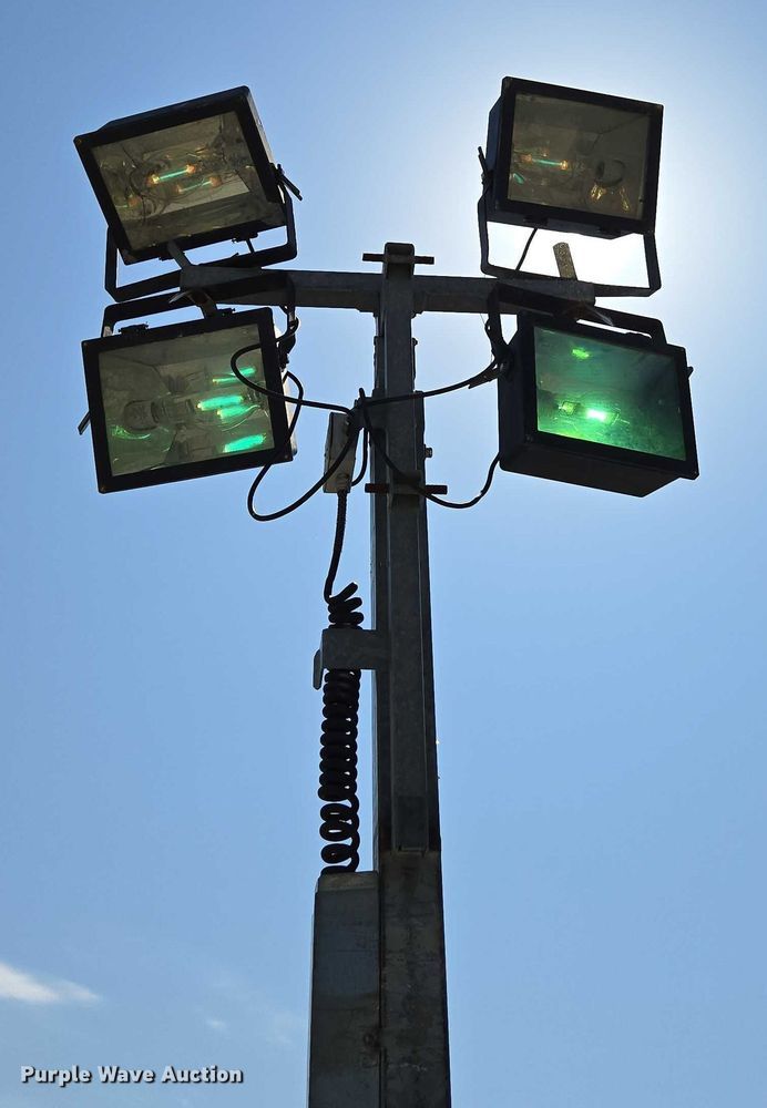 image for item EN2074 2010 Terex RL4000 light plant