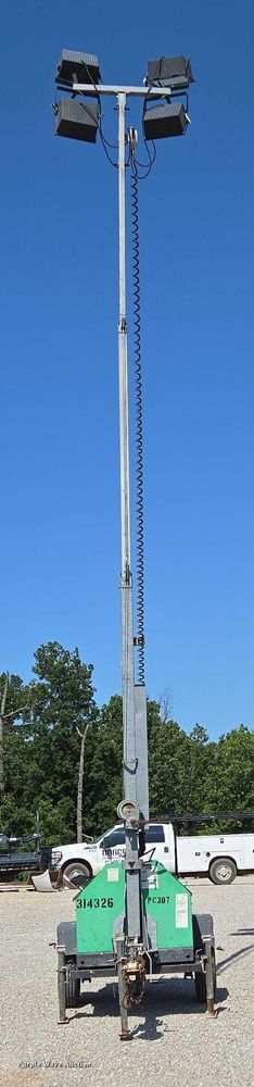 image for item EN2074 2010 Terex RL4000 light plant