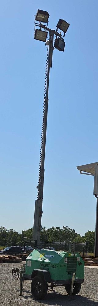 image for item EN2074 2010 Terex RL4000 light plant