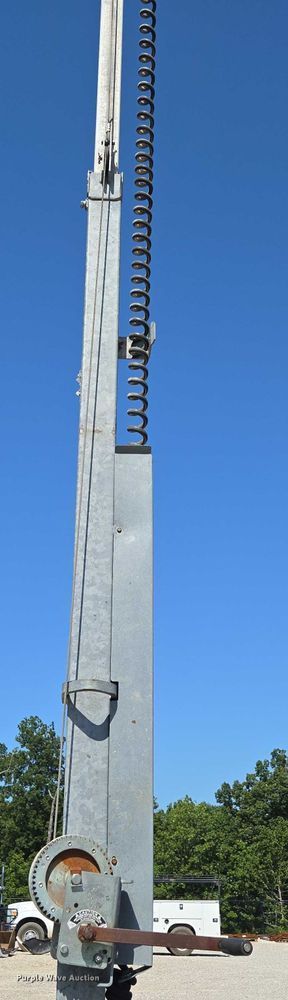 image for item EN2074 2010 Terex RL4000 light plant