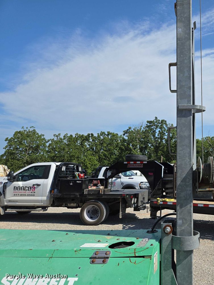 image for item EN2074 2010 Terex RL4000 light plant