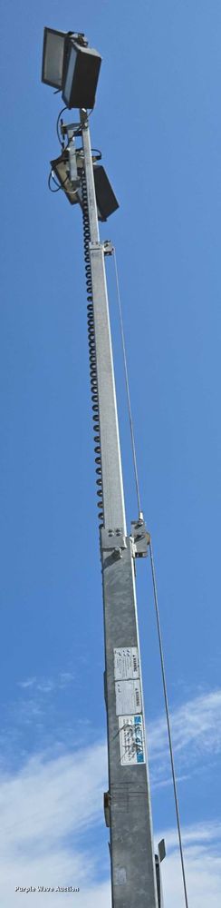 image for item EN2074 2010 Terex RL4000 light plant