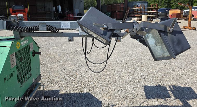 image for item EN2074 2010 Terex RL4000 light plant