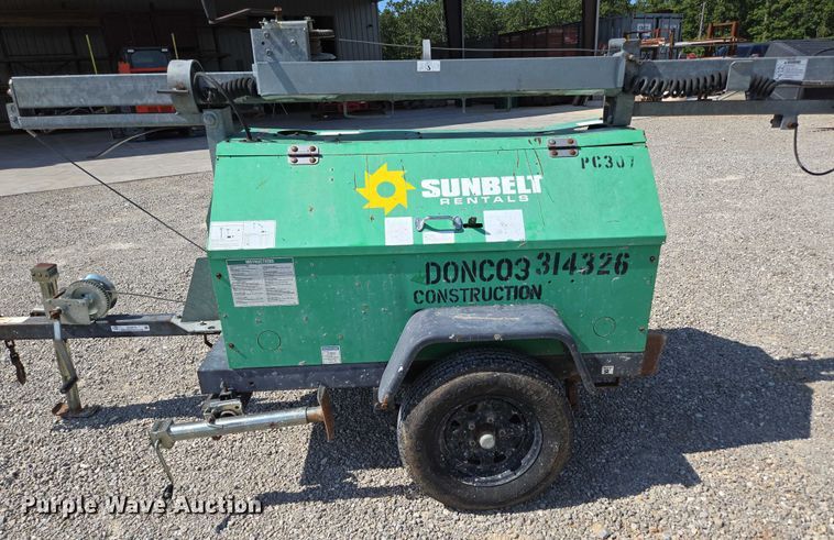 image for item EN2074 2010 Terex RL4000 light plant