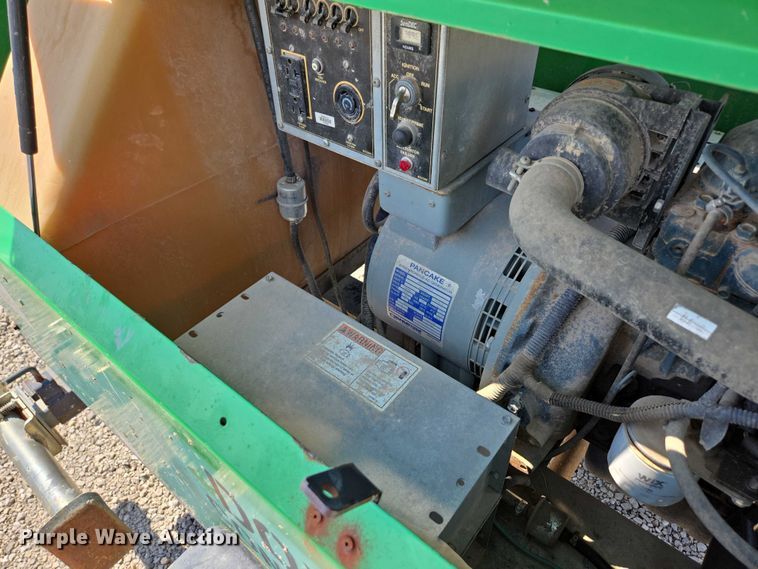 image for item EN2074 2010 Terex RL4000 light plant