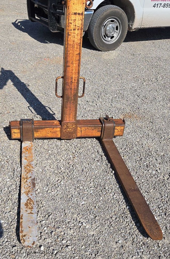 image for item EN2077 2007 Kinshofer KM420 crane pallet forks