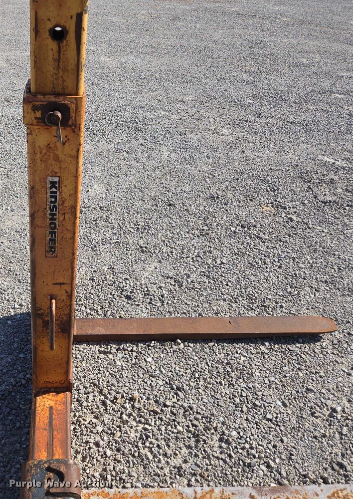 image for item EN2077 2007 Kinshofer KM420 crane pallet forks