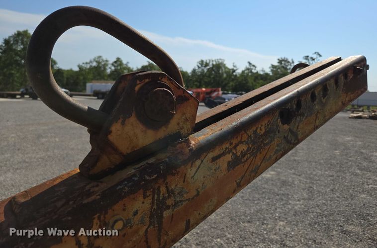 image for item EN2077 2007 Kinshofer KM420 crane pallet forks