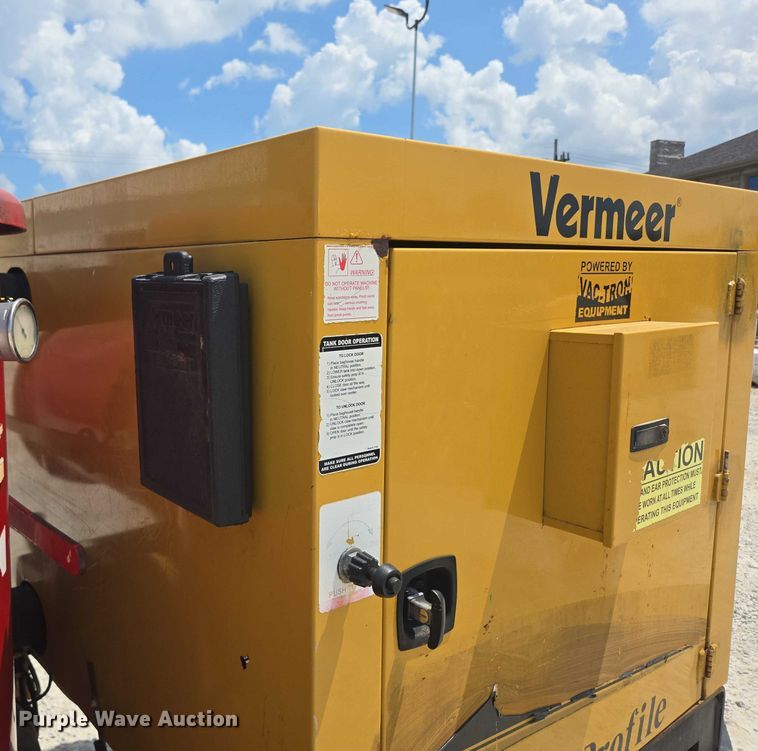 image for item EN2079 Vermeer Vac-Tron L P573XDT vacuum excavator