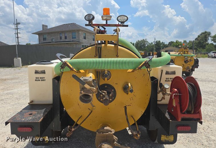 image for item EN2079 Vermeer Vac-Tron L P573XDT vacuum excavator