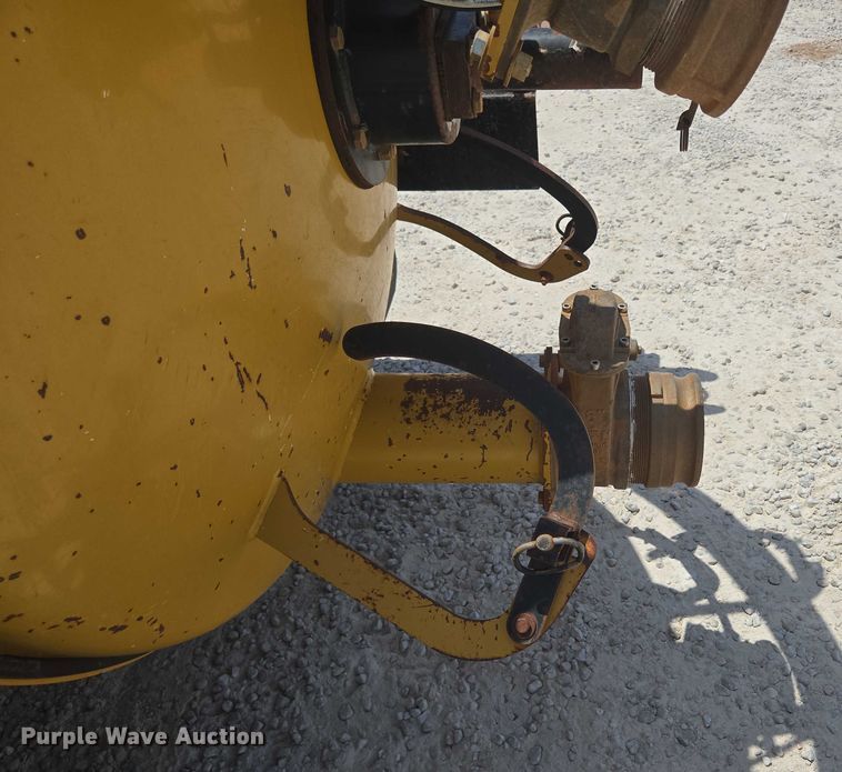 image for item EN2079 Vermeer Vac-Tron L P573XDT vacuum excavator